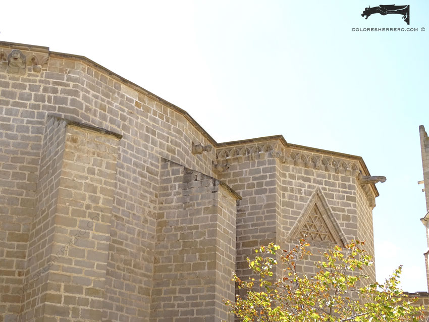 Gárgolas de la Iglesia de Santa María la Mayor de Valderrobres (Teruel).