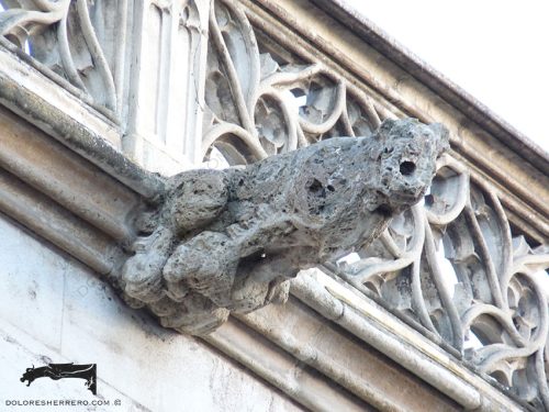 Loge de Mer (Perpignan, France) 1 Quadruped animal gargoyle from the Loge de Mer in Perpignan (France).