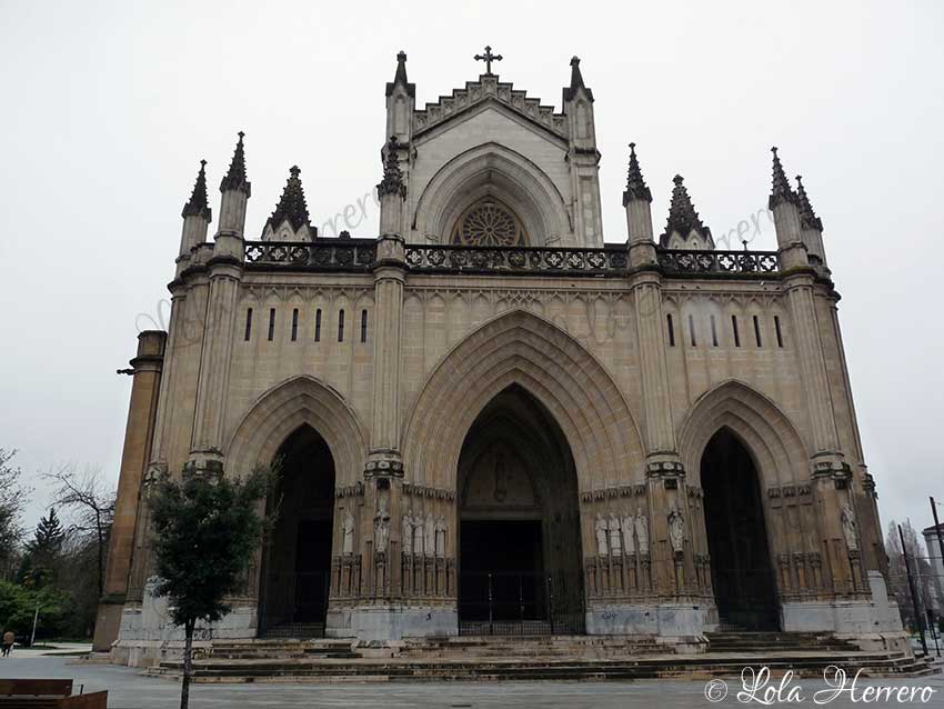 catedral gárgolas neogótico