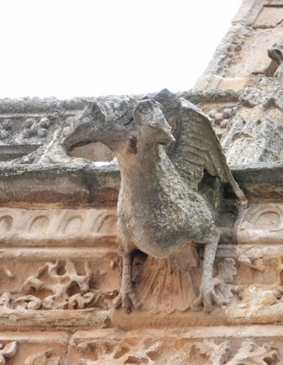 Gárgola de monstruo animal, ave bicéfala. Catedral Nueva de Salamanca.