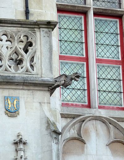 Gárgola demoníaca de la Antigua Aduana de Brujas (Bélgica).