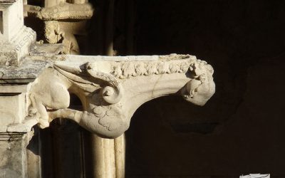 Demonios y monstruos en las gárgolas del Claustro de la Catedral de León