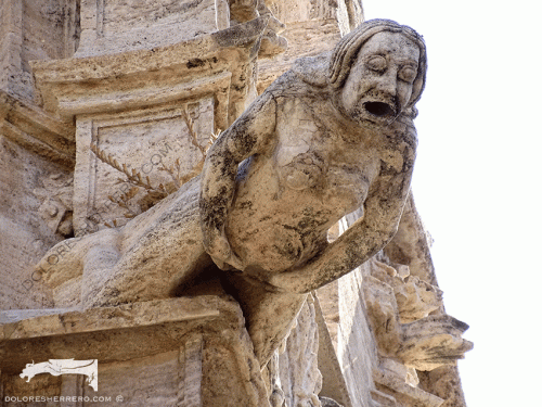 Gargoyle from the Lonja de Valencia. It is a human figure: a woman.