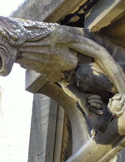 gargola neogotico catedral