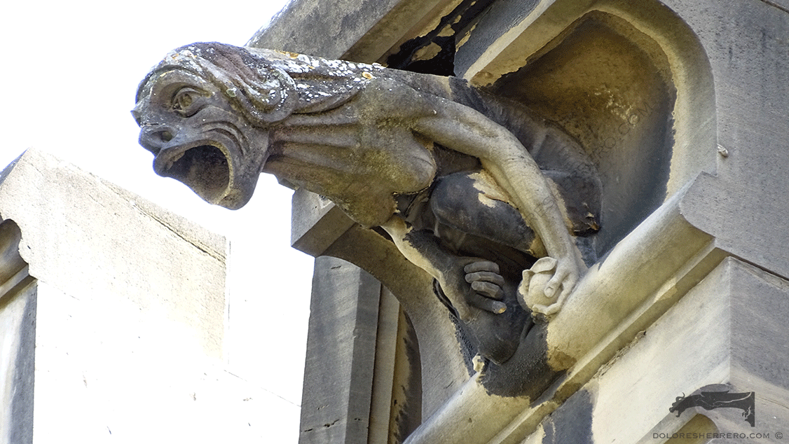 gargola neogotico catedral