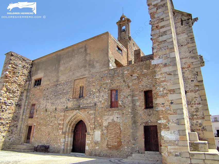 Gárgolas de la Iglesia de Nuestra Señora de la Asunción de Aroche (Huelva) 4 Gárgolas de la Iglesia de Nuestra Señora de la Asunción de Aroche (Huelva).